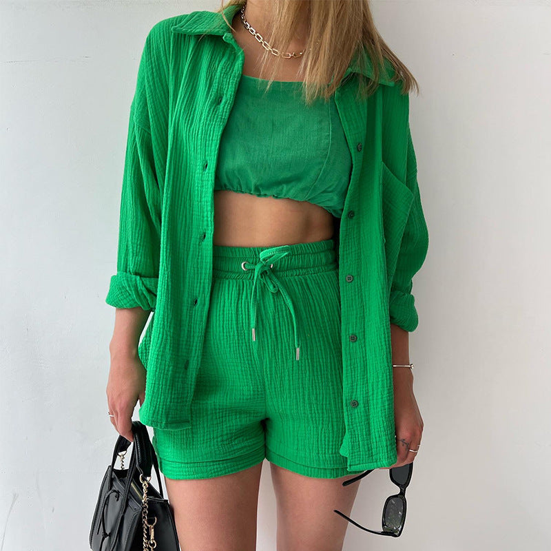 Dame To-delt Sett – Oversized Skjorte med Knapper – Høytlivs Shorts med Strikk